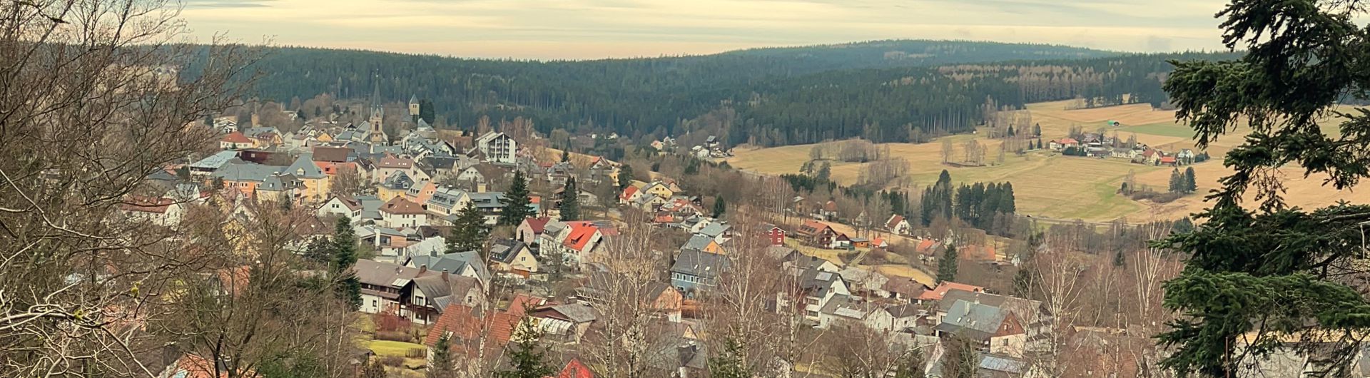 Bekannt ist der Luftkurort Bischofsgrün durch die beiden Berge Ochsenkopf und dem Schneeberg