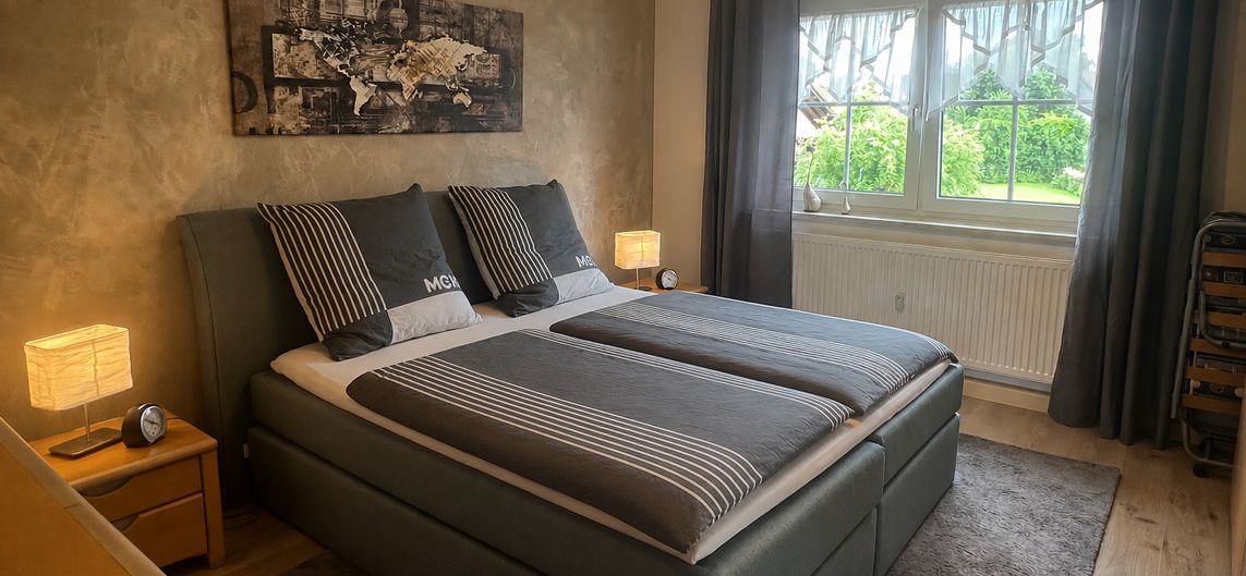 Schlafzimmer der Monteurunterkunft